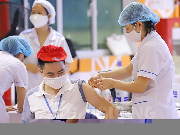 Nỗ lực tiêm vaccine cho công nhân 